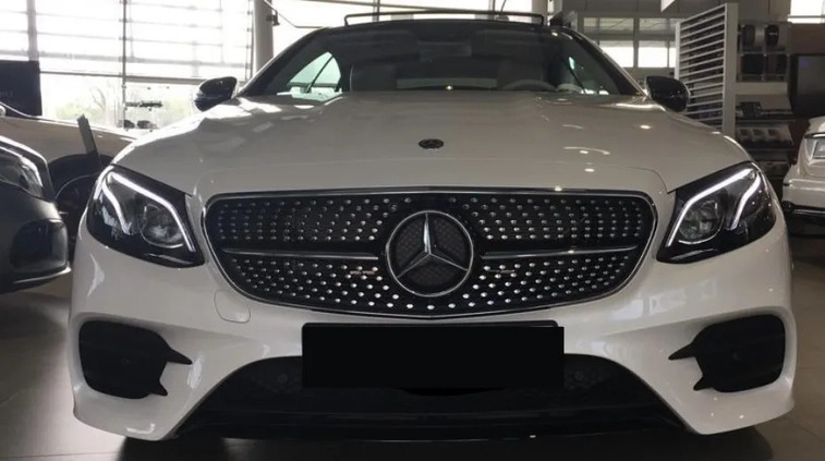 Mercedes-Benz Klasa E cena 235000 przebieg: 89000, rok produkcji 2018 z Warszawa małe 29